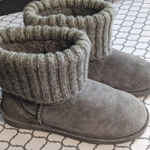 LAMO Sheepskin Booties